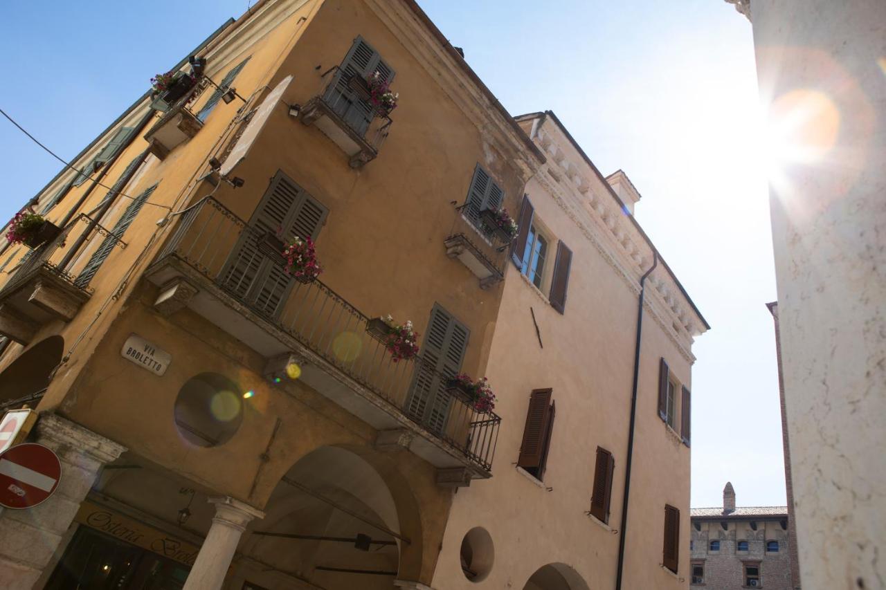 Hotel Broletto Mantua Buitenkant foto
